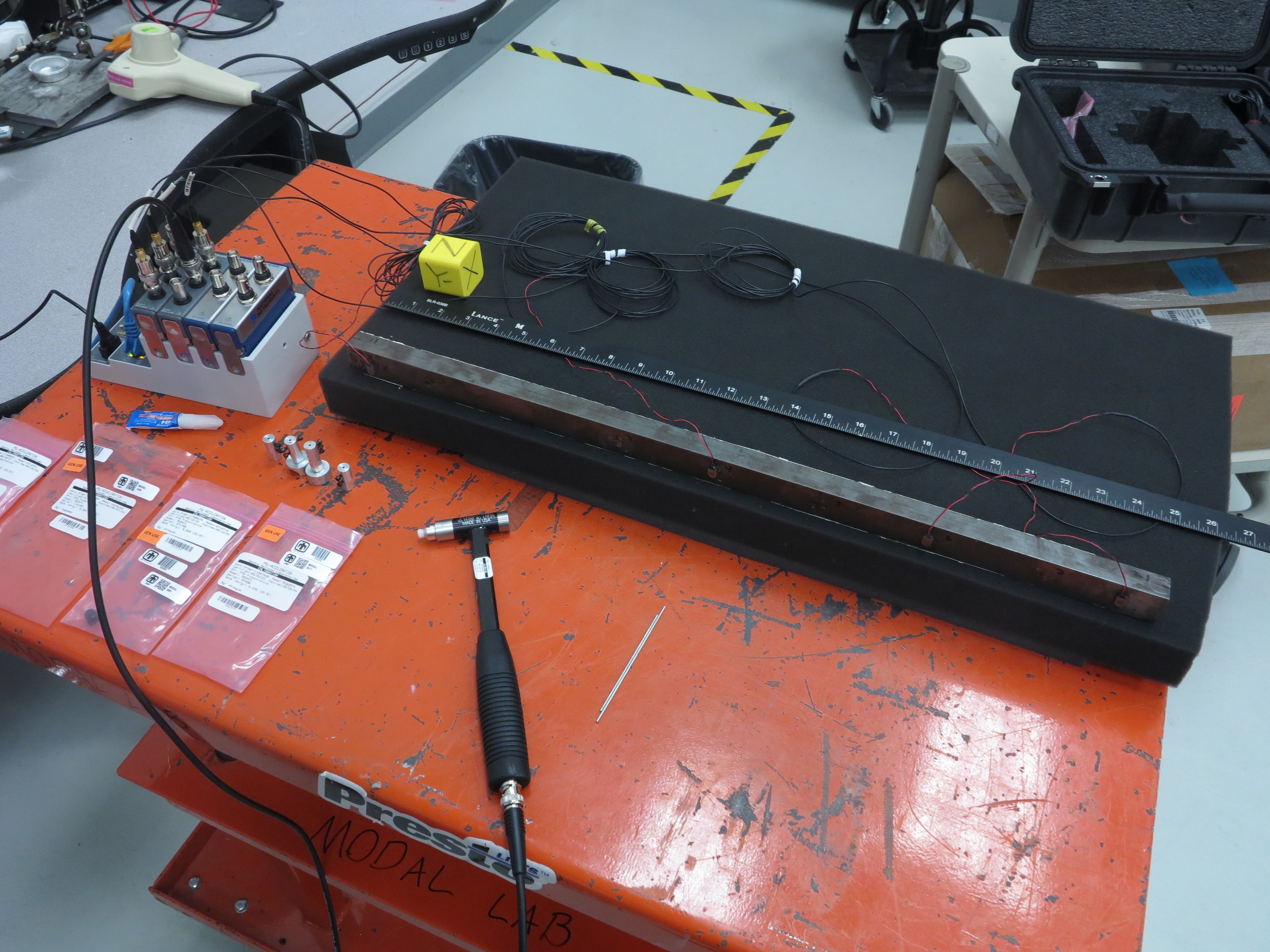 Modal test setup using the impact hammer.